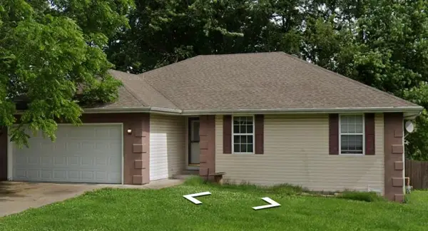 645 E Livingston Street, Springfield, MO 65803