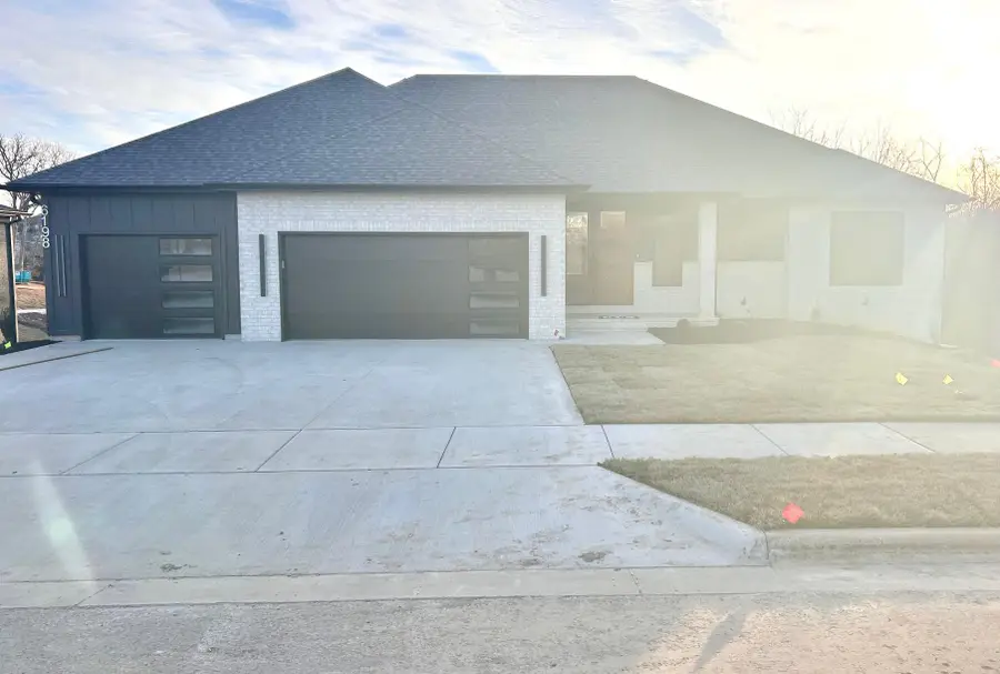 6198 S Holland Avenue, Springfield, MO 65810 - Image #2