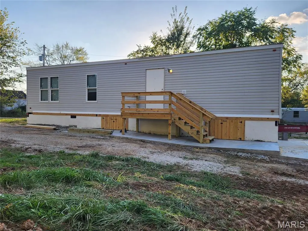 411 W Nelon, Conway, MO 65632 - Image #1