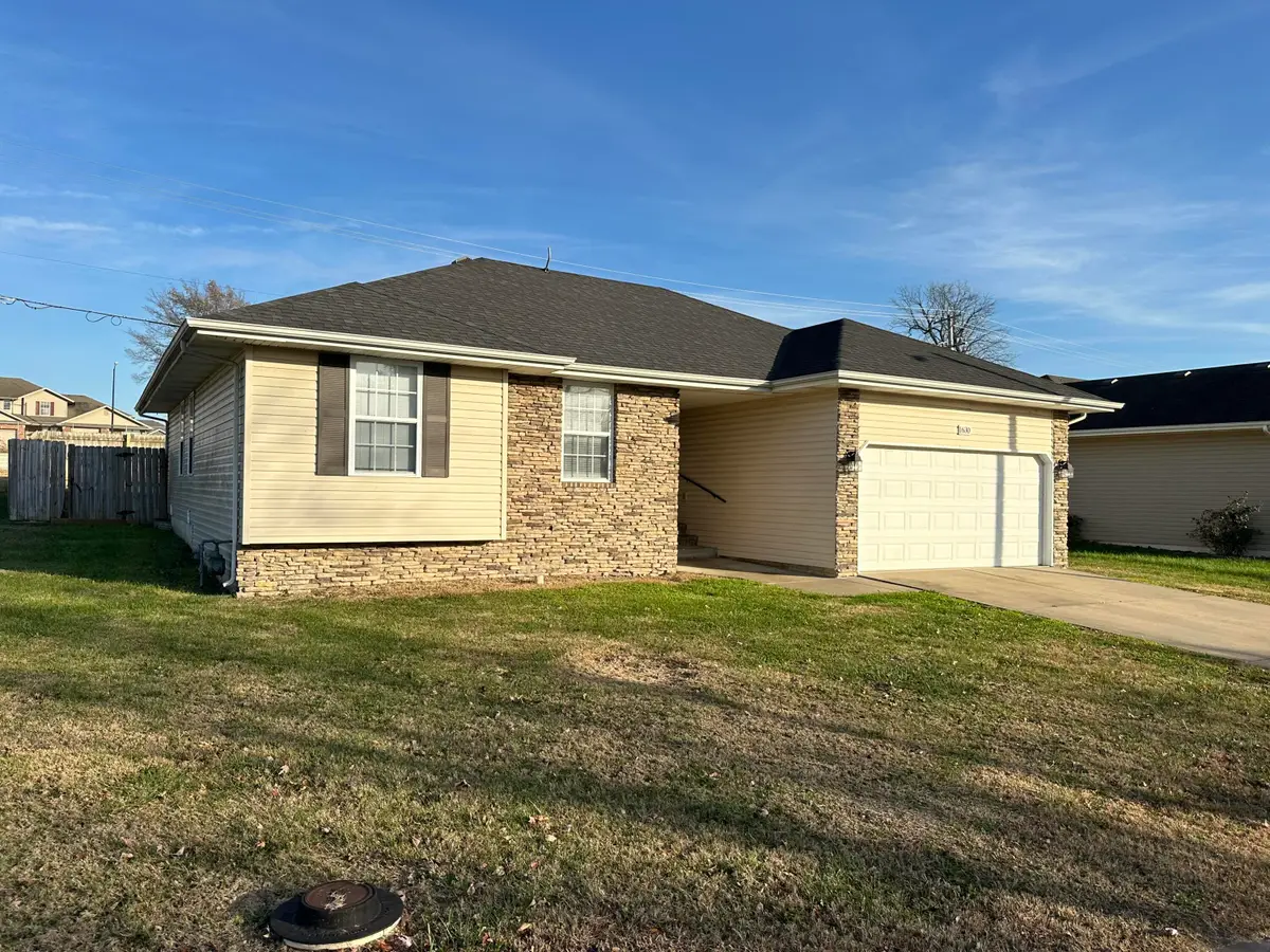 630 N Cottonwood Avenue, Republic, MO 65738 - #1