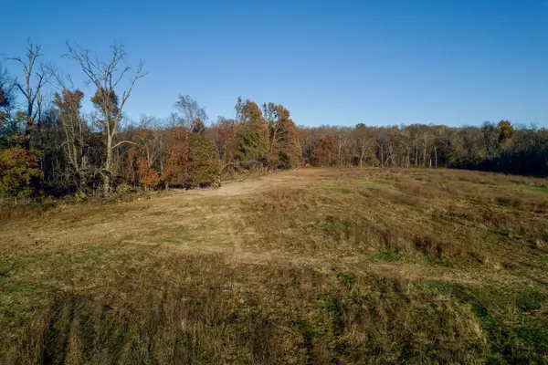 000 E 1320 Road, El Dorado Springs, MO 64744