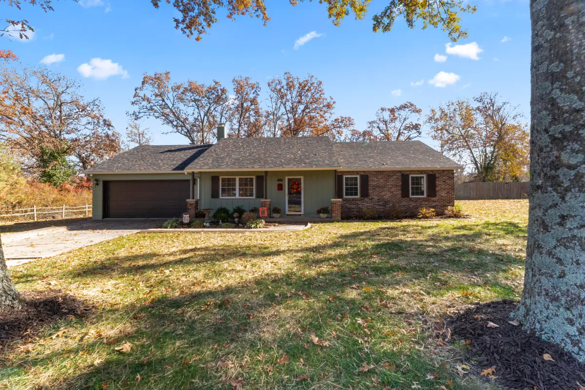 1409 Oak Street, Cassville, MO 65625 - #1