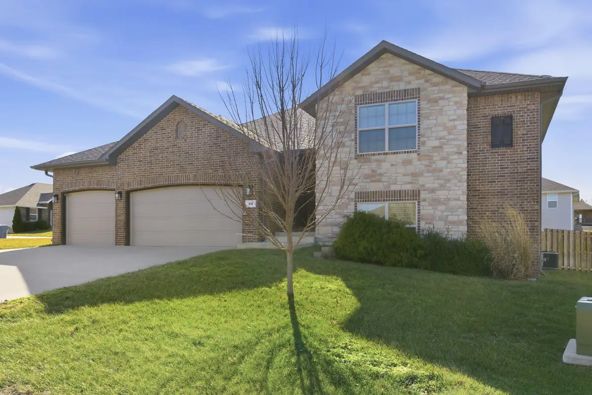 820 E Brewer Avenue, Nixa, MO 65714 - Image #1