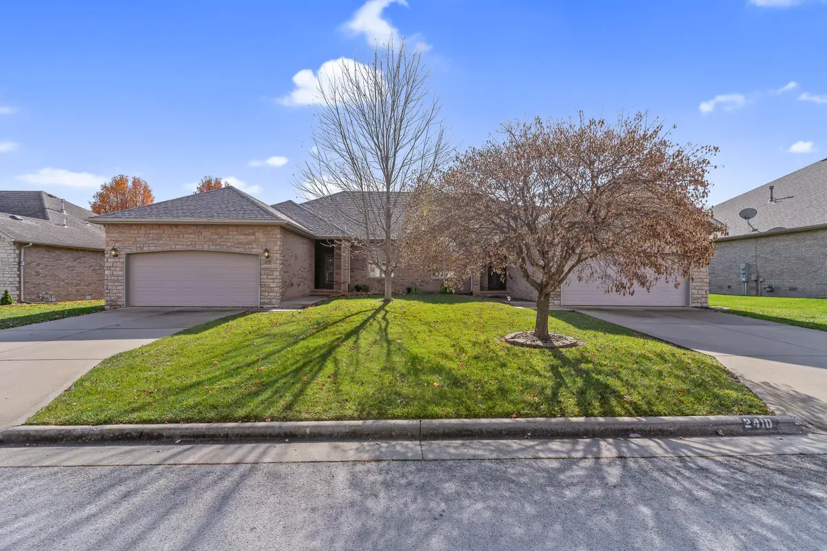 2408 W Deerbrooke Trail, Ozark, MO 65721 - #1