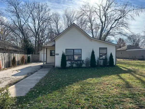 1920 E Cairo Street, Springfield, MO 65802
