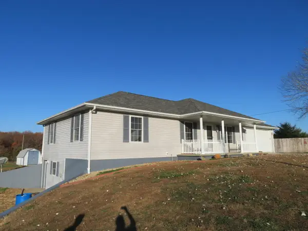 20899 E 32 Highway, Stockton, MO 65785