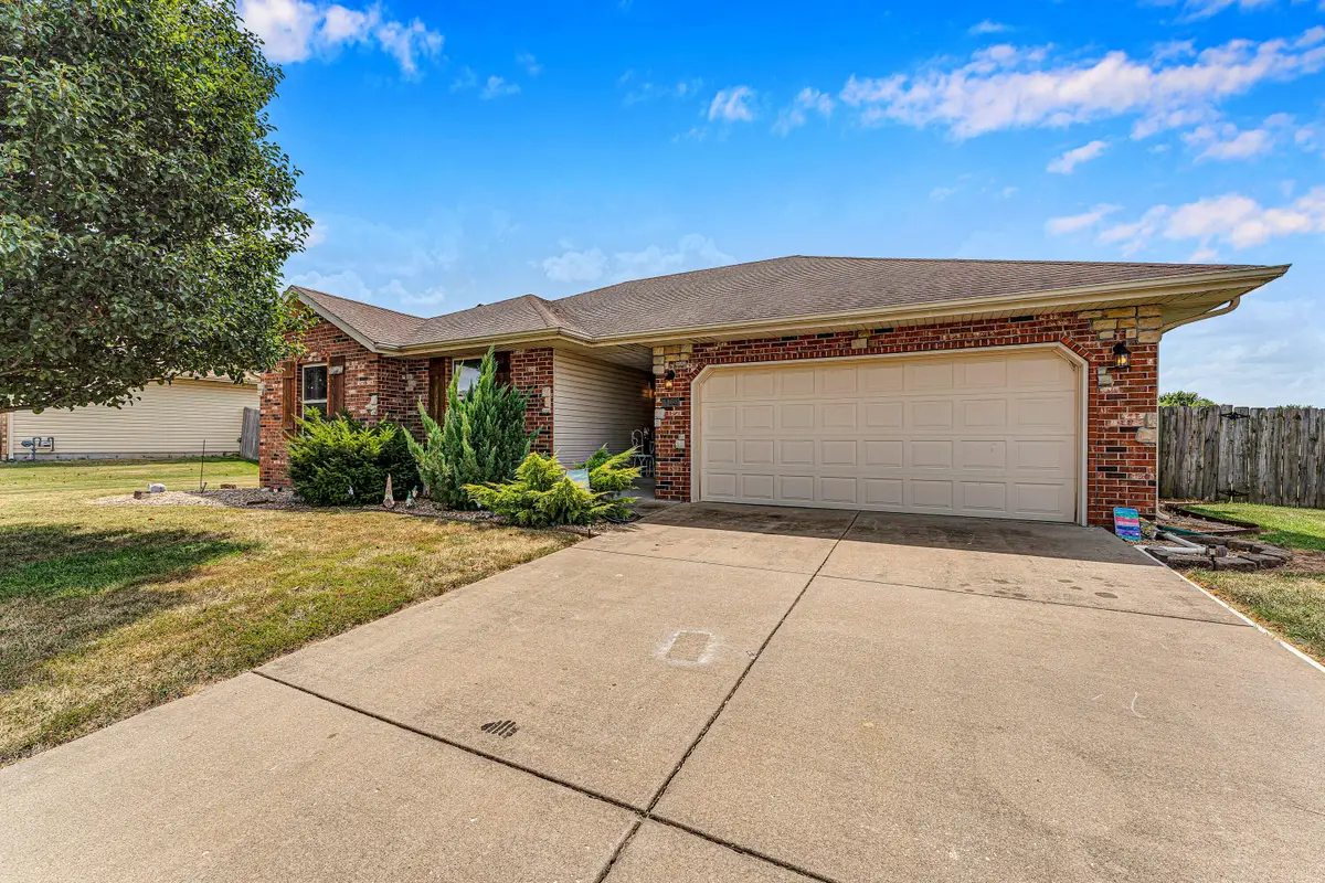 1108 E Lily Drive, Ozark, MO 65721 - Image #1
