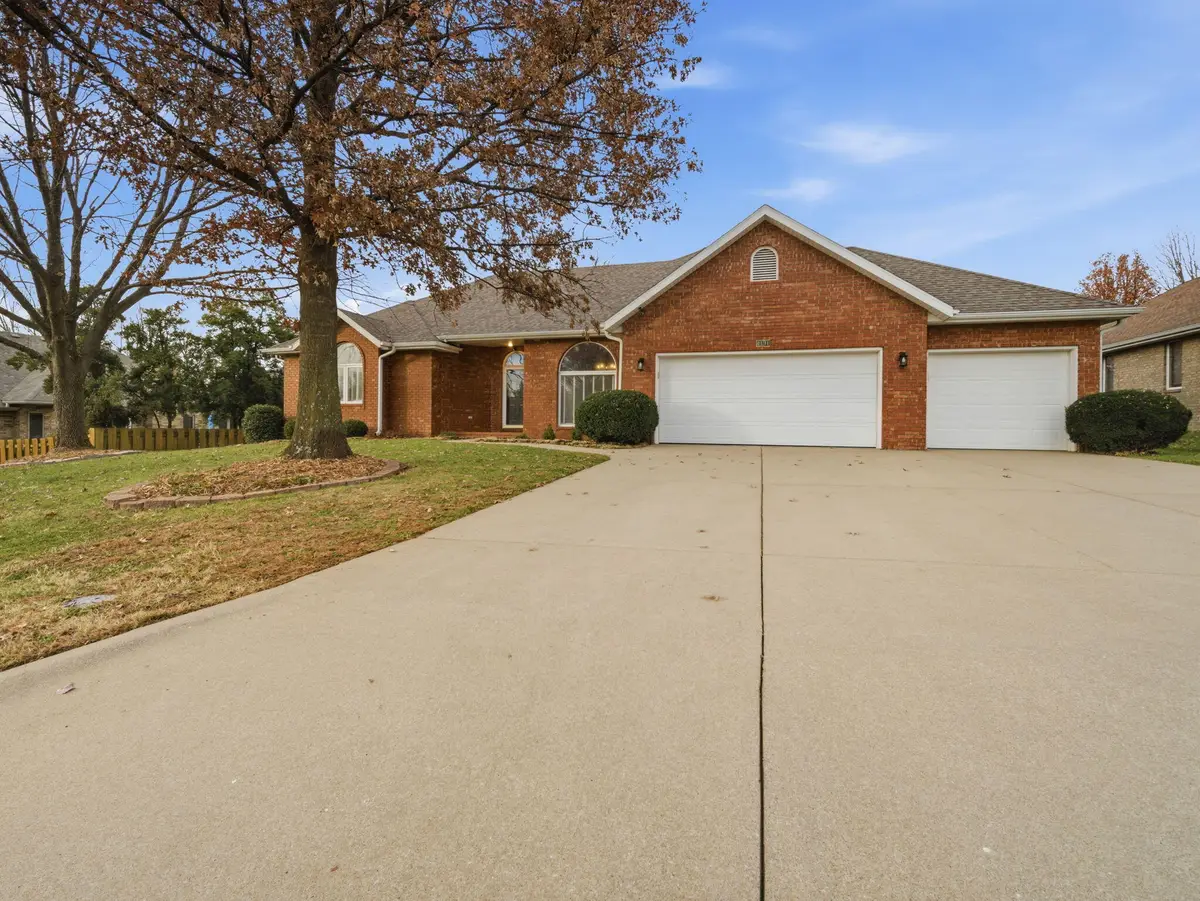 1191 W Shawnee Street, Springfield, MO 65810 - #1