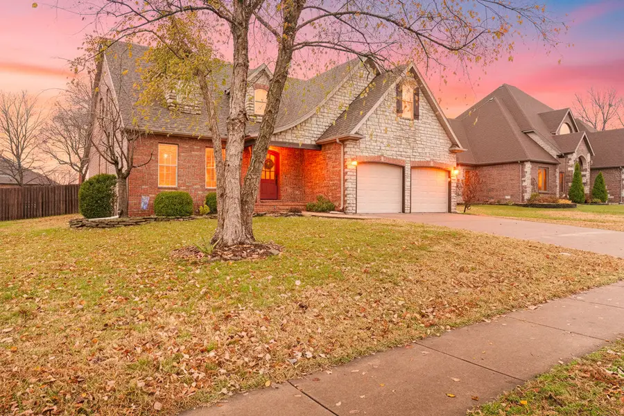 3801 W Randall Street, Battlefield, MO 65619 - Image #2