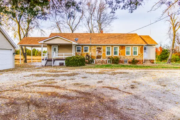 8633 County Lane 186, Carthage, MO 64836