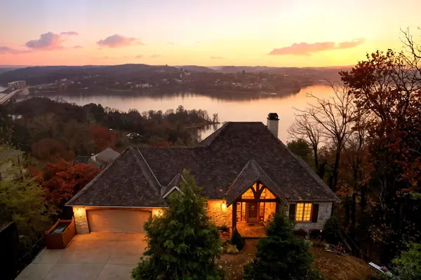 245 Amanda Road, Ridgedale, MO 65739