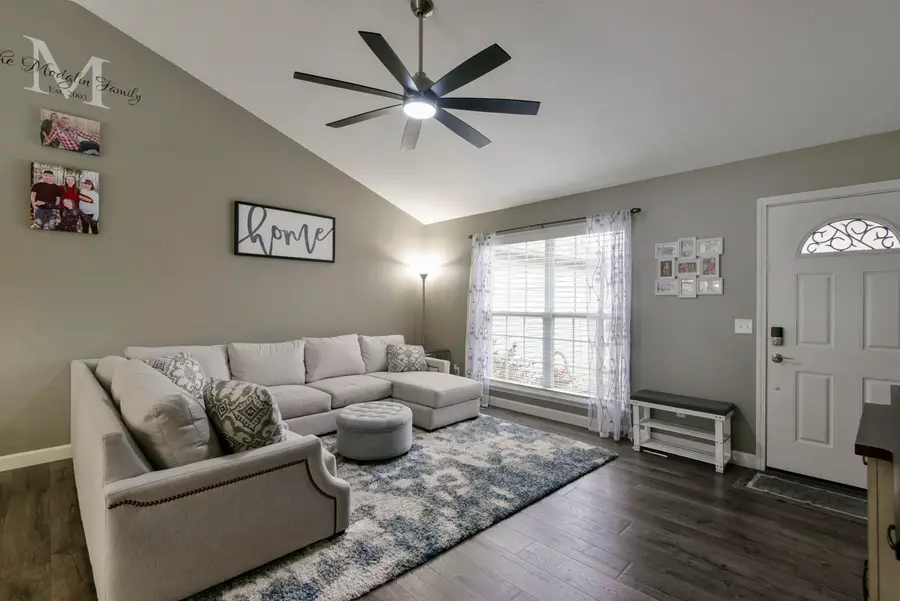 335 Van Buren Road, Branson, MO 65616 - Image #2