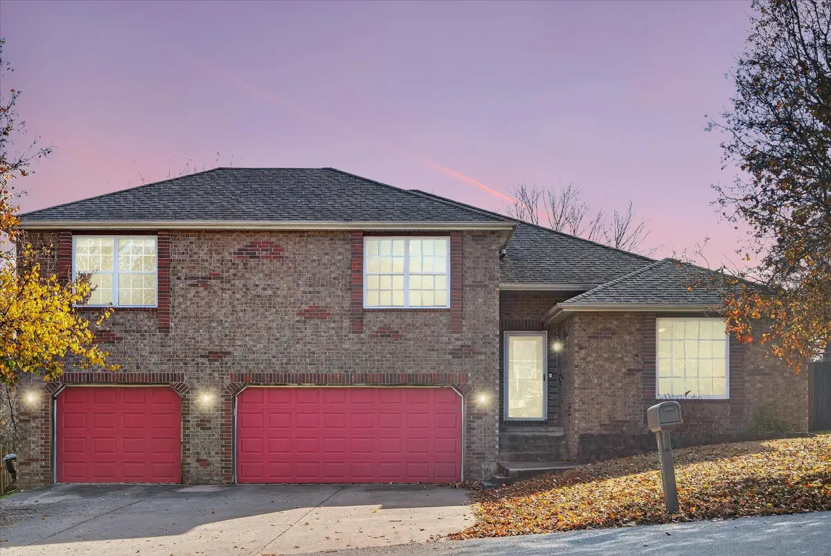 1518 W Coach House Court, Nixa, MO 65714 - Image #1