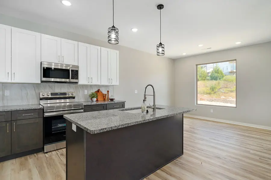 2118 N Bradbury Lane, Ozark, MO 65721 - Image #2