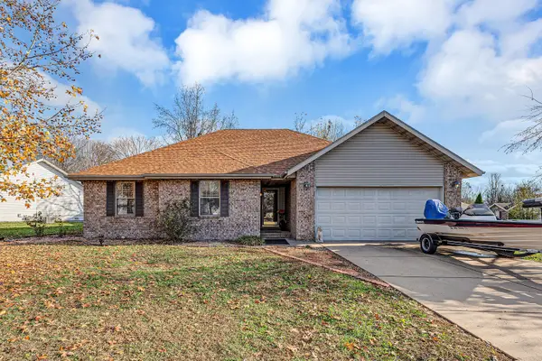 936 W Turnberry Boulevard, Ozark, MO 65721