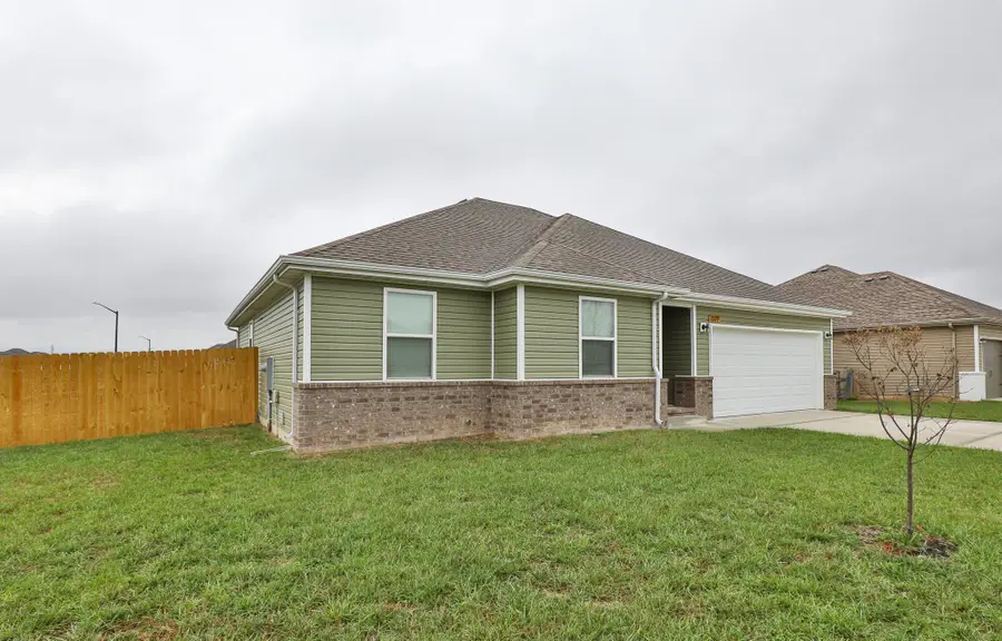 1537 S Olde Savannah Avenue, Republic, MO 65738 - Image #2