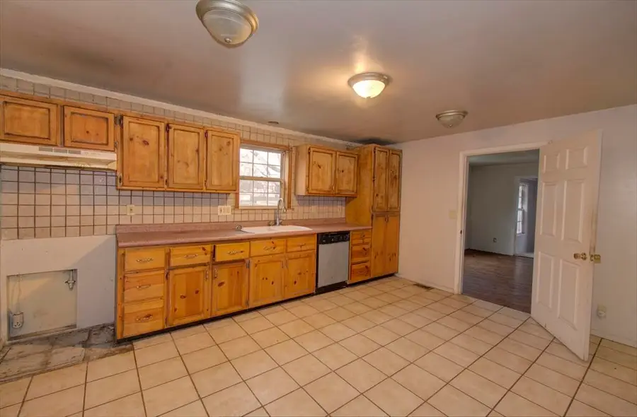 206 N Webster Avenue, Ash Grove, MO 65604 - Image #3