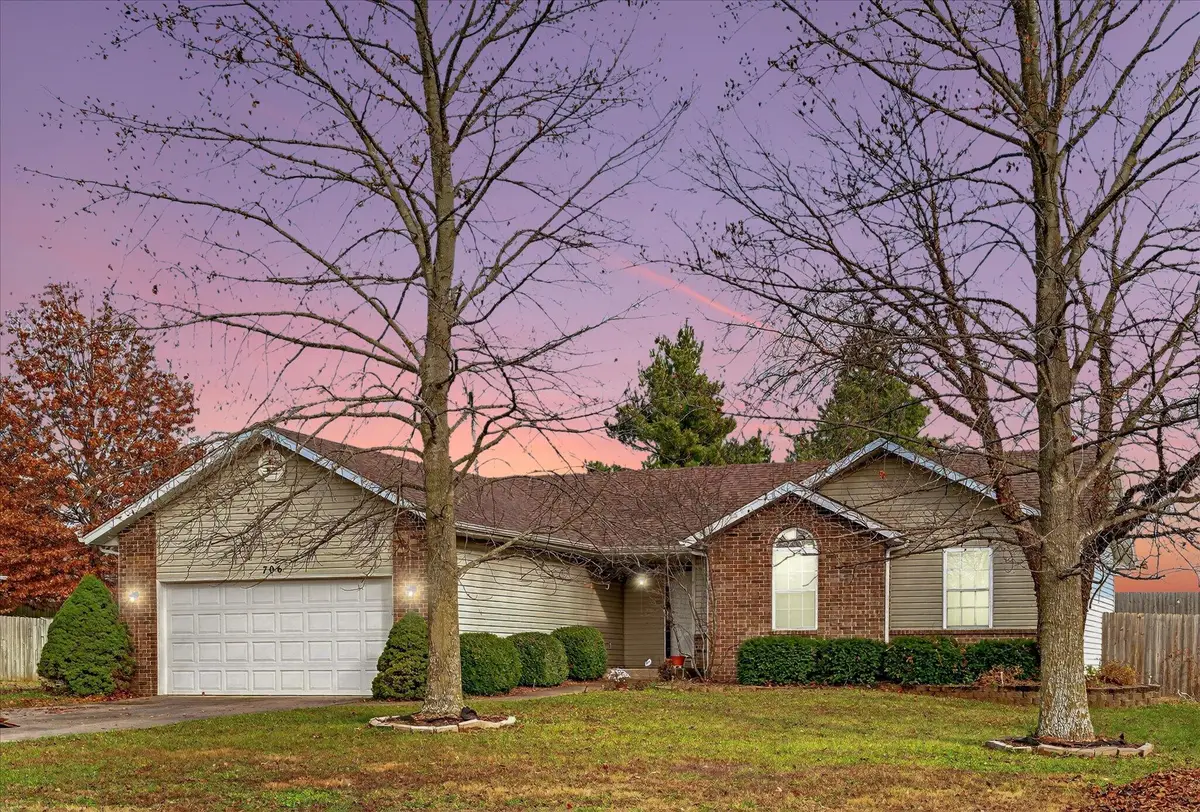 706 S Berry Lane, Willard, MO 65781 - Image #1