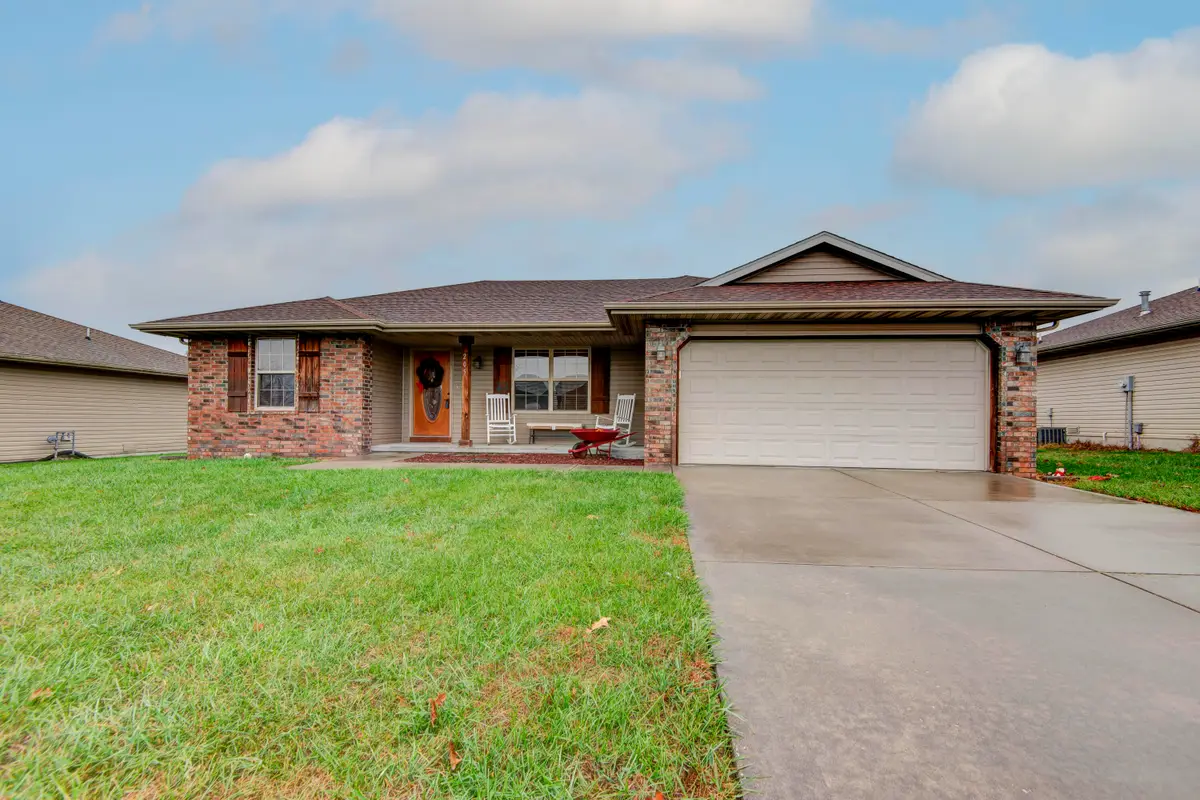 205 Ashton Avenue, Clever, MO 65631 - Image #1