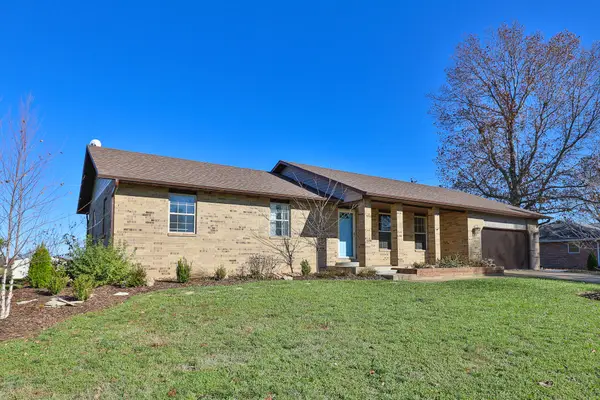 1341 W Pine Street, Bolivar, MO 65613