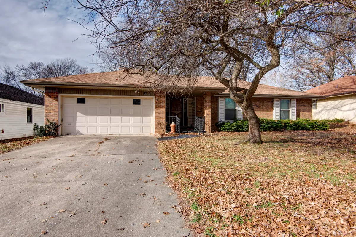 3311 S Benton Avenue, Springfield, MO 65807 - Image #1