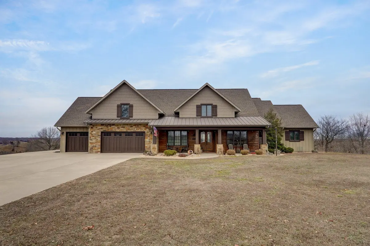 825 Legacy Farm Road, Saddlebrooke, MO 65630 - Image #1