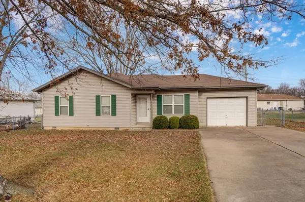 541 N Travis Street, Marshfield, MO 65706