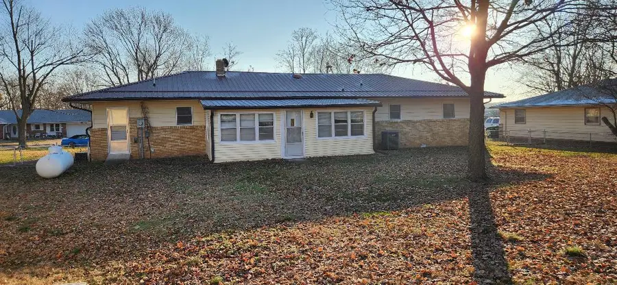 1523 Finn Drive, Lebanon, MO 65536 - Image #2