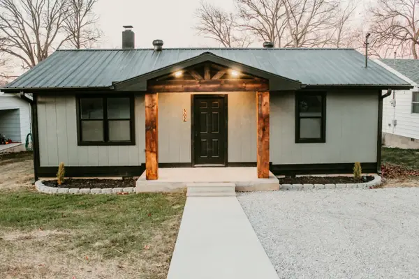 502 Bunch Avenue, Ava, MO 65608