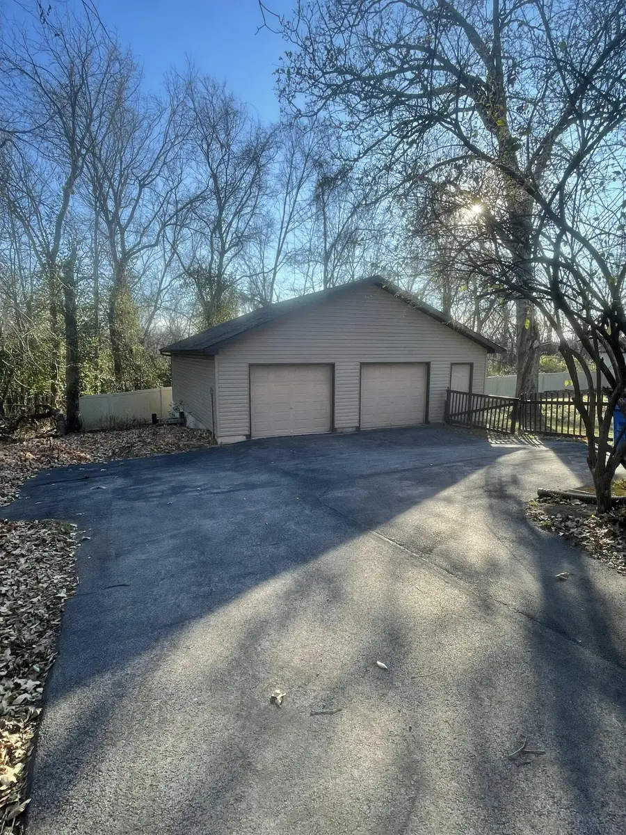 1122 W Vancouver Street, Springfield, MO 65803 - Image #2