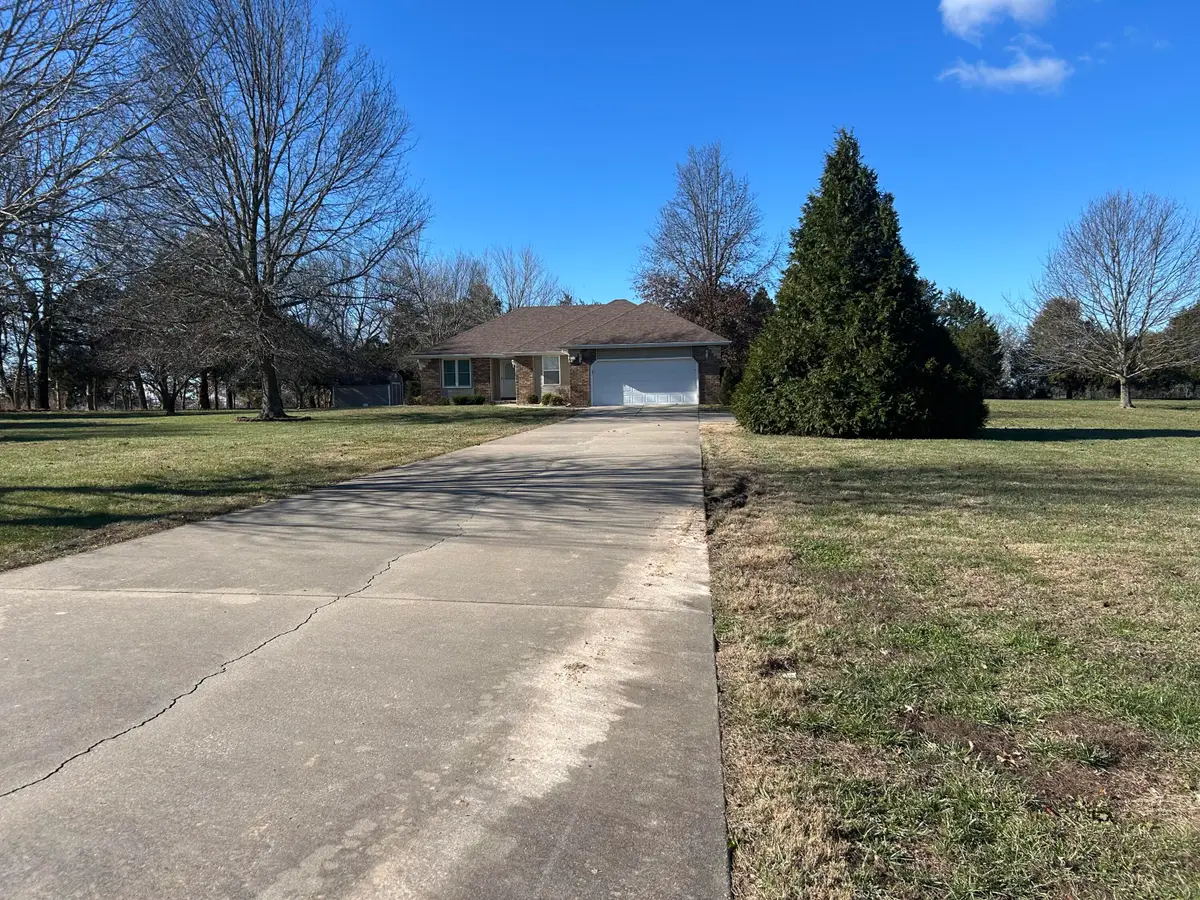 115 Cedar View Lane, Clever, MO 65631 - Image #1