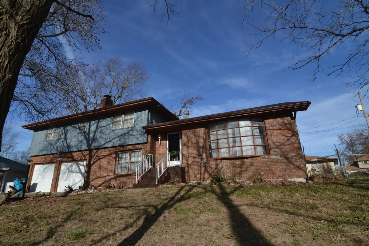 713 E Meadowlark Circle, Springfield, MO 65810 - #1