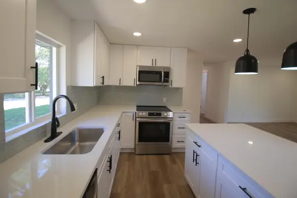 4959 S Mccann Avenue, Springfield, MO 65804