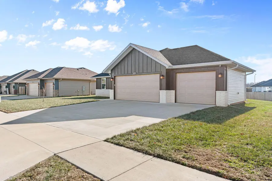 5646 W Pine Street, Springfield, MO 65802 - Image #3