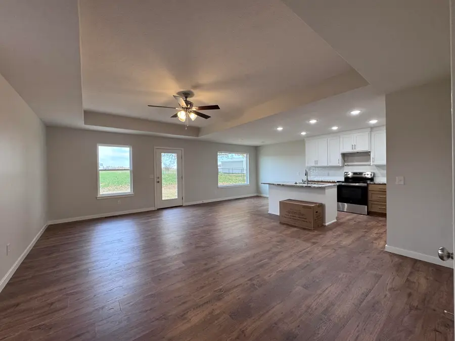 355 Division Street, Sparta, MO 65753 - Image #2