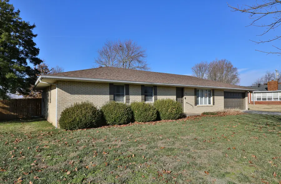 542 N Locust Street, Marshfield, MO 65706 - Image #2