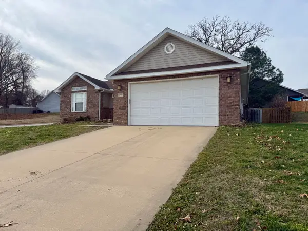 1701 Radcliff Drive, Neosho, MO 64850