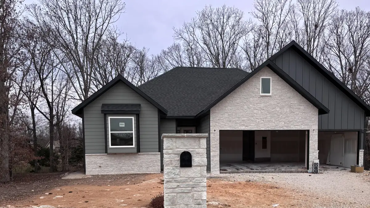 112 Three Pines Circle, Reeds Spring, MO 65737 - Image #1