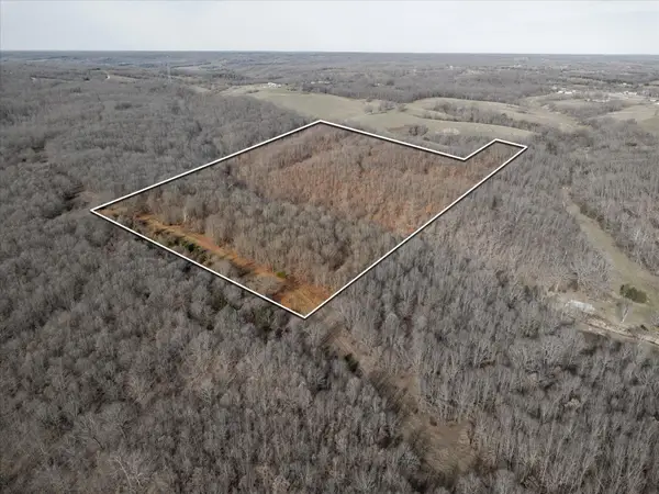 000 Farm Road 1245, Aurora, MO 65605