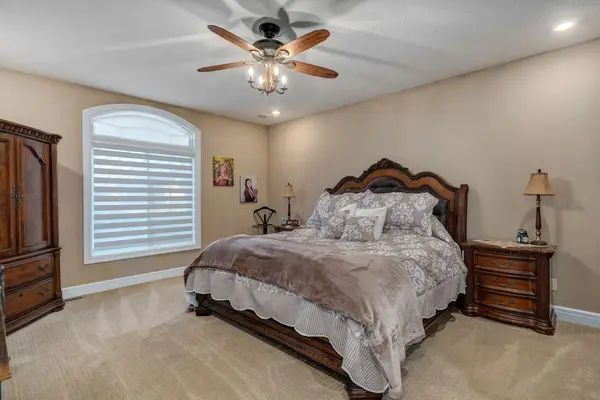 4460 E Pearson Meadow Drive Drive, Springfield, MO 65802