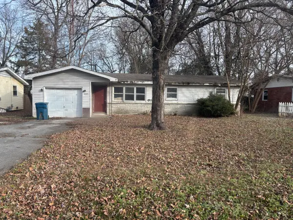 620 S Belcrest Avenue, Springfield, MO 65802
