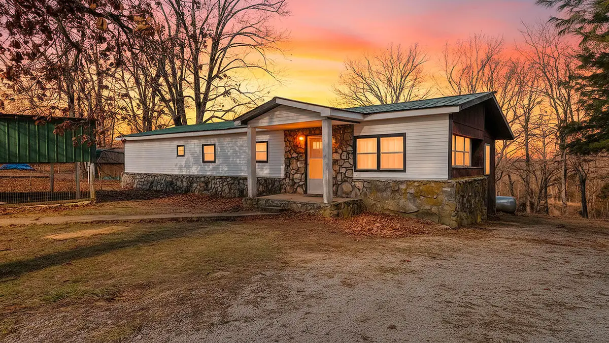 951 Aa Highway, Alton, MO 65606 - Image #1