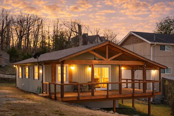 83 Dawn Circle, Galena, MO 65656