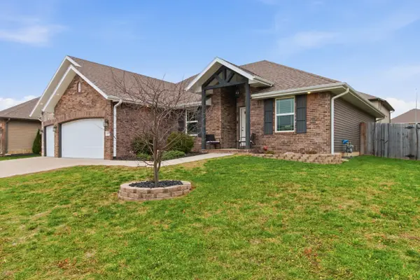 1655 N Old Castle Road, Nixa, MO 65714