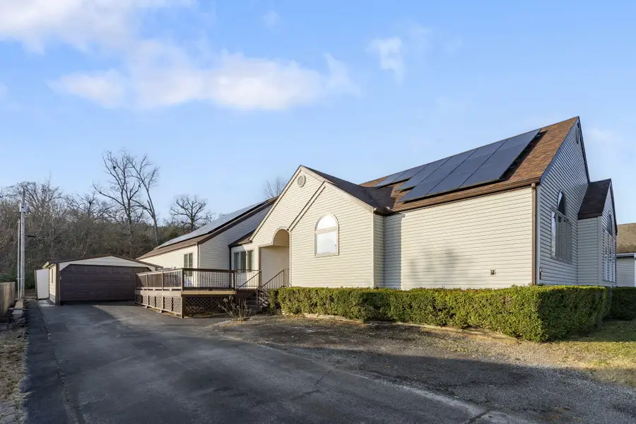 268 Wilshire Drive, Hollister, MO 65672 - Image #2