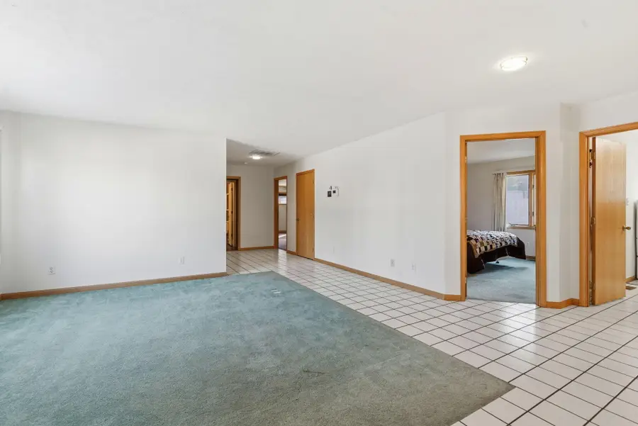 268 Wilshire Drive, Hollister, MO 65672 - Image #3