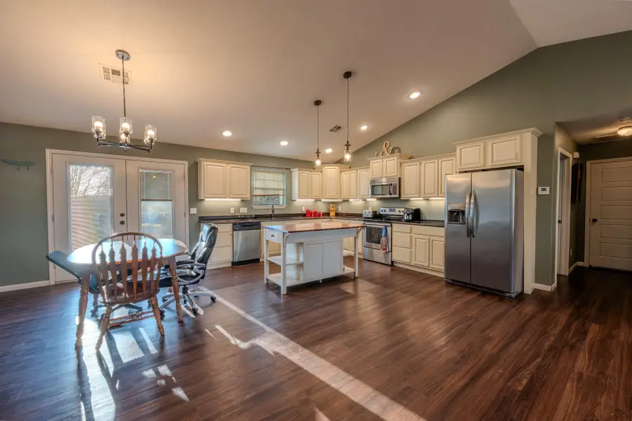 1602 Kymberlee Lane, Joplin, MO 64801 - Image #2