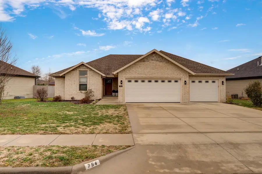 754 E Melton Road, Ozark, MO 65721 - Image #2