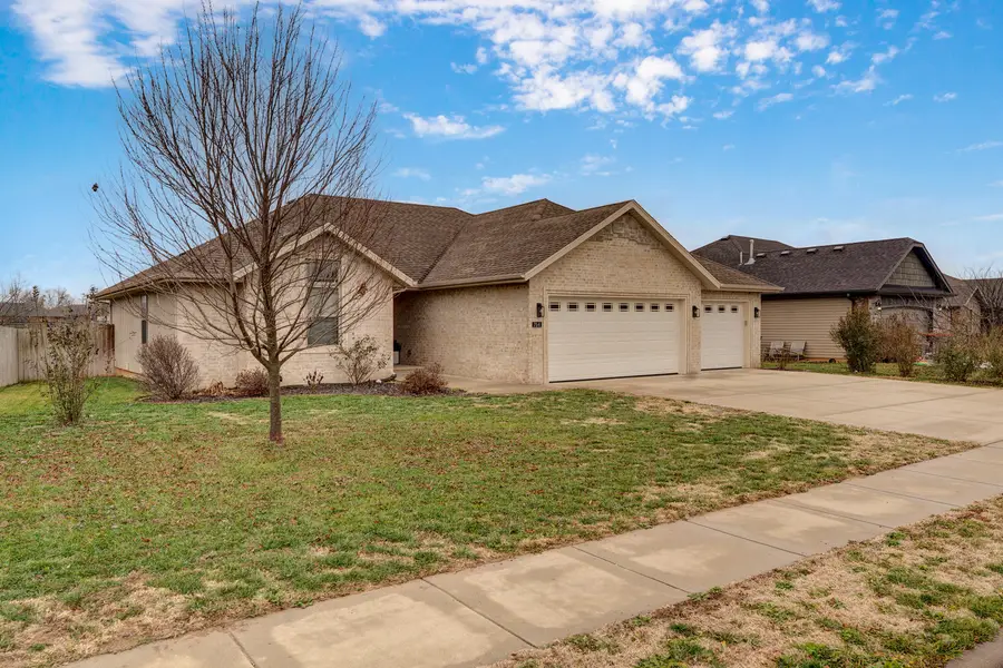 754 E Melton Road, Ozark, MO 65721 - Image #3
