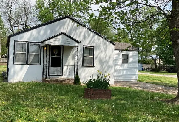 2727 W Walnut Street, Springfield, MO 65802